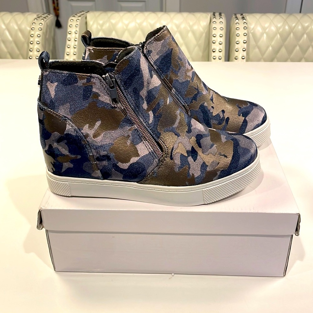Steve Madden Camo Wedge Bootie